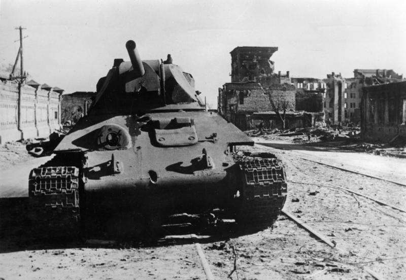 A knocked out T-34 in Stalingrad.