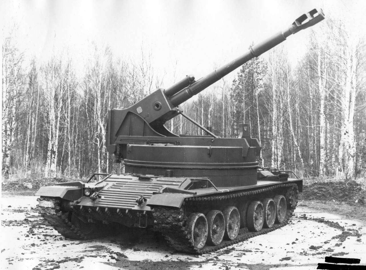 Object 327 with its gun elevated.