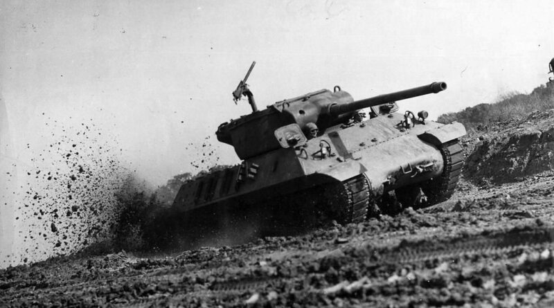 M36 tank destroyer high speed in mud.