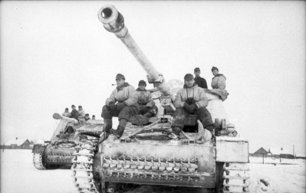 Nashorn and its crew.